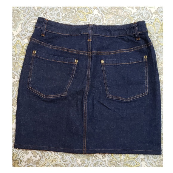 Jeanology Collection Jean Skirt Size 4 - Picture 2 of 3